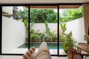 Modern 1BR Pool Villa with Balcony in North Canggu