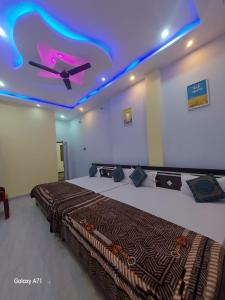 SHIV RESIDENCY PAYING GUEST HOUSe