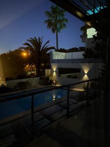 Ocean view luxury villa with pool - Camps Bay