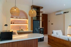 Serene Jungle Villa Private Pool and Work Space