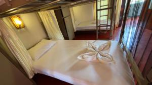 Rustic Hostel & Restaurant