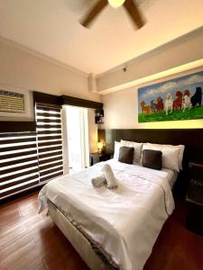 Tagaytay Condo Staycation- Taal-view with balcony