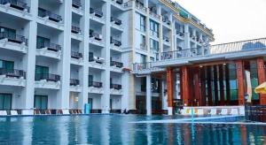 Thavisouk Riverside Hotel