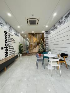 SQUIRRELHOME District8