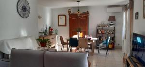 Jolie villa avec piscine privée