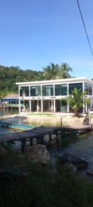 Waterfall Guesthouse1