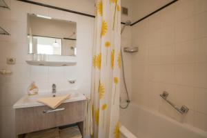 3 Sterne Komfortable Ferienwohnung mit einem Traum Blick zu den Bergen Sauna Spielzimmer Küche Garage 27