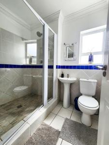 Modern Coastal Apartment in J-Bay