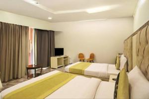 HOTEL APPLE PARK Near Terminal 3 Delhi Airport With- Free Airport Pickup