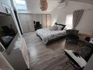 CozyDuplex 4-5 pers & bébé dans le centre ville