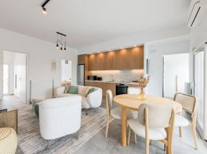 Acropolis view 2BD top floor next to tram and port