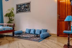 3 Bedrooms ELements from Hexa Stays