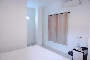 Bao Patong Beach - Phuket Island x Pro