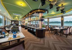 Otis Day Cruise Ha Long Bay - Sung Sot Cave, Luon Cave, Titop Island