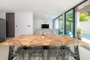 3-Story Pool Villa Near Kata Beach - UTK 4