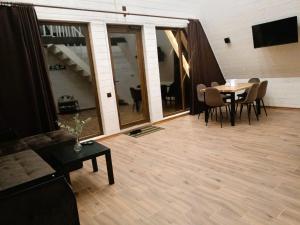 Котедж Відпочинок в Карпатах