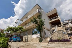 Beachfront Rooms Ana