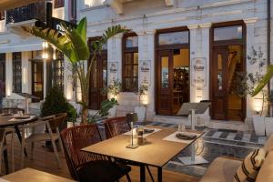 Civitas Suites Hotel