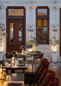 Civitas Suites Hotel