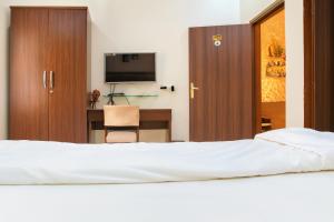 PLAY CASTLE INOX VAISHALI NAGAR couple friendly