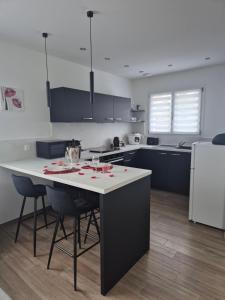 Gîte Un instant de rêve à Dorlisheim, piscine intérieure chauffée, sauna