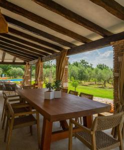 Spacious country villa with private pool