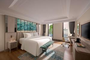 La Siesta Premium Lakeside