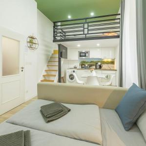 HOMELY I 32m2 Central loft I ELEVATOR I SELF CHECK-IN