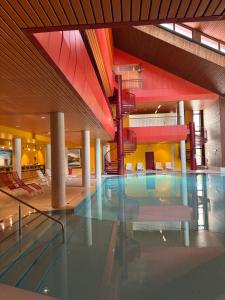 3,5 a San Bernardino con Terrazzo, Piscina, Sauna e Parcheggio in autorimessa!