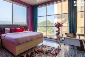 Opal Edge at Zenith Villa by VEO - Part of StayVista with Pool, Lawn, Bathtub