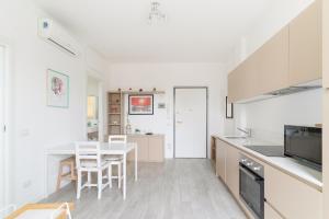 GuestHost - Lovely Apartment in Maggiolina