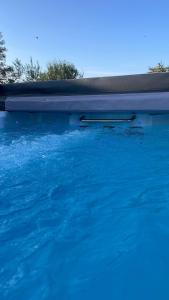 Meagill farmhouse-hot tub country