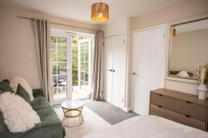 Rose Cottage - 2 Bedroom Cottage - Penally