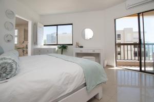 25 Cormoran Umhlanga Rocks Beachfront