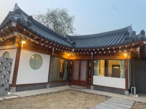 Hanok Hyeyum