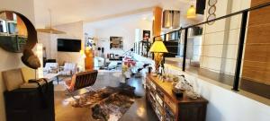 Les Cyprès de Chaume