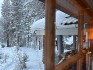 GotoLevi, Ski in, Ski out