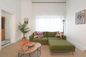 Three Bedroom Home Tranquil and Elegant