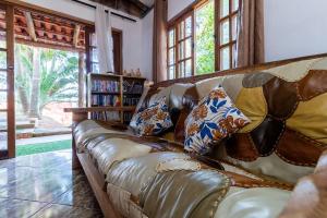 Sítio com 5 suítes , piscina, vista incrível