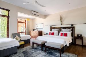 Casterbridge Hollow Boutique Hotel