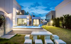 Lucky Pool Villa Cha-am