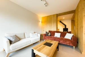 Apartment with garden and proximity to activities