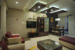 Modern and Luxurious Apartment