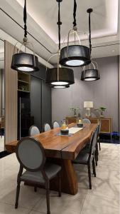 Apartemen Anderson pakuwon mall Luxury Studio Apartment Connecting Mall, Pool & City View 37B