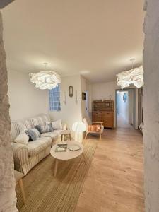 Heart of St Ives with parking - 2 bedrooms