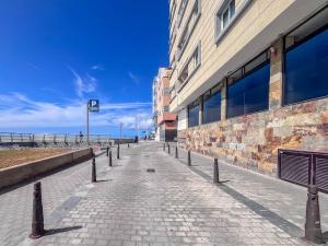 BKD1 A tan solo 50 metros de la playa Las Canteras