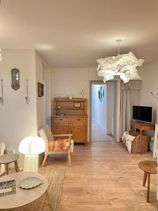 Heart of St Ives with parking - 2 bedrooms