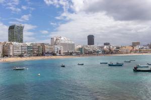 BKD1 A tan solo 50 metros de la playa Las Canteras