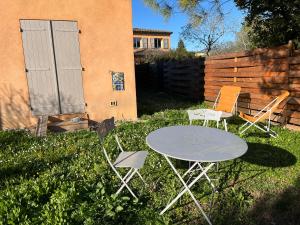 Charmante petite maison provençale