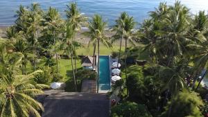 Beach Villa Pantai Matanai